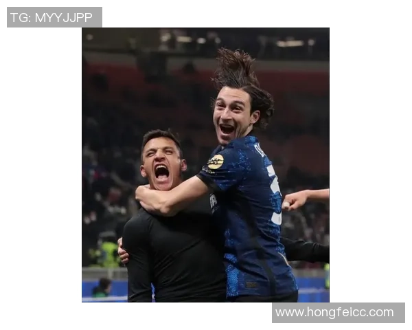 足球场上发呆的球星成为焦点 网友热议为何他在比赛中神情呆滞